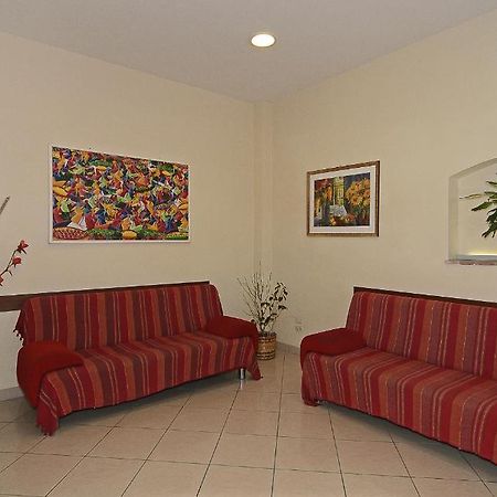 Hotel Bahia Виареджо Екстериор снимка